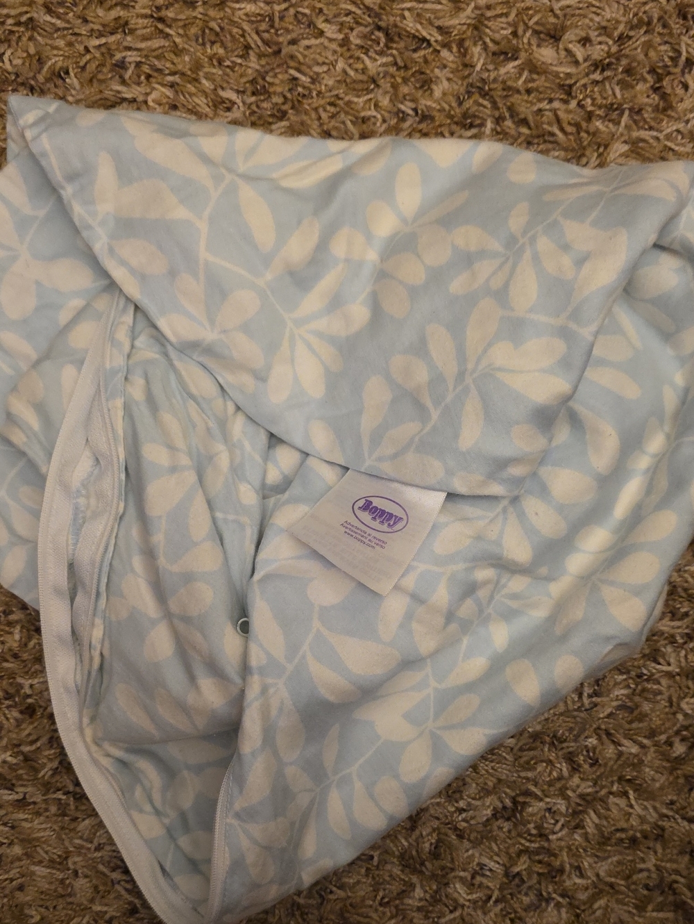 Boppy Light Blue and White Leaf-Print Duvet Cover